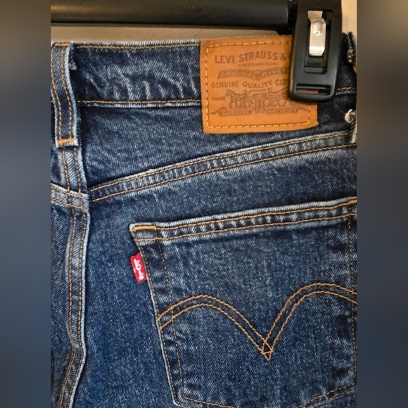 Levi's Wedgie Straight Raw Hem Women's Jeans Size 25. - Picture 7 of 8